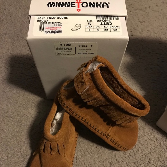 Minnetonka Other - Moccasin Size 5 toddler never worn